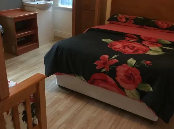 Junction 10 Bed & Breakfast Luton 